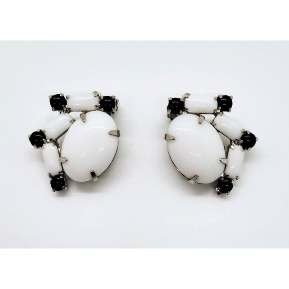 Rare Garne Black Accents with White Milk Glass Clip On Earrings - Picture 9 of 9